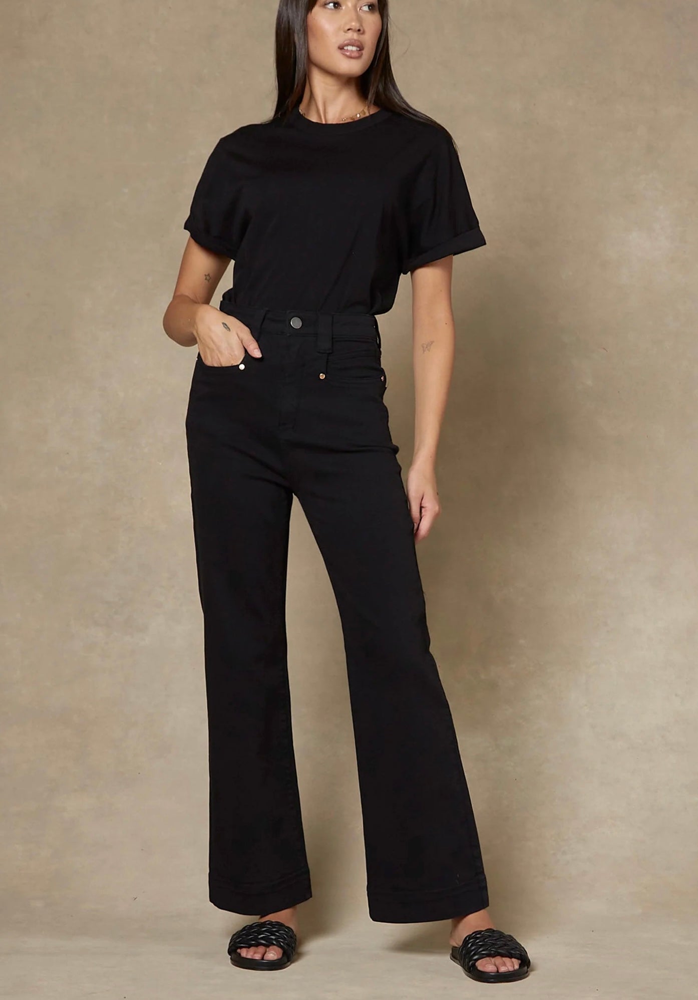 Maarte Wide Leg Jeans- Jet Black